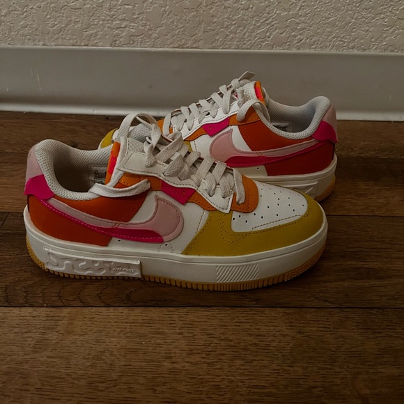 Fontanka Summit Air Force 1 - Picture 2 of 3